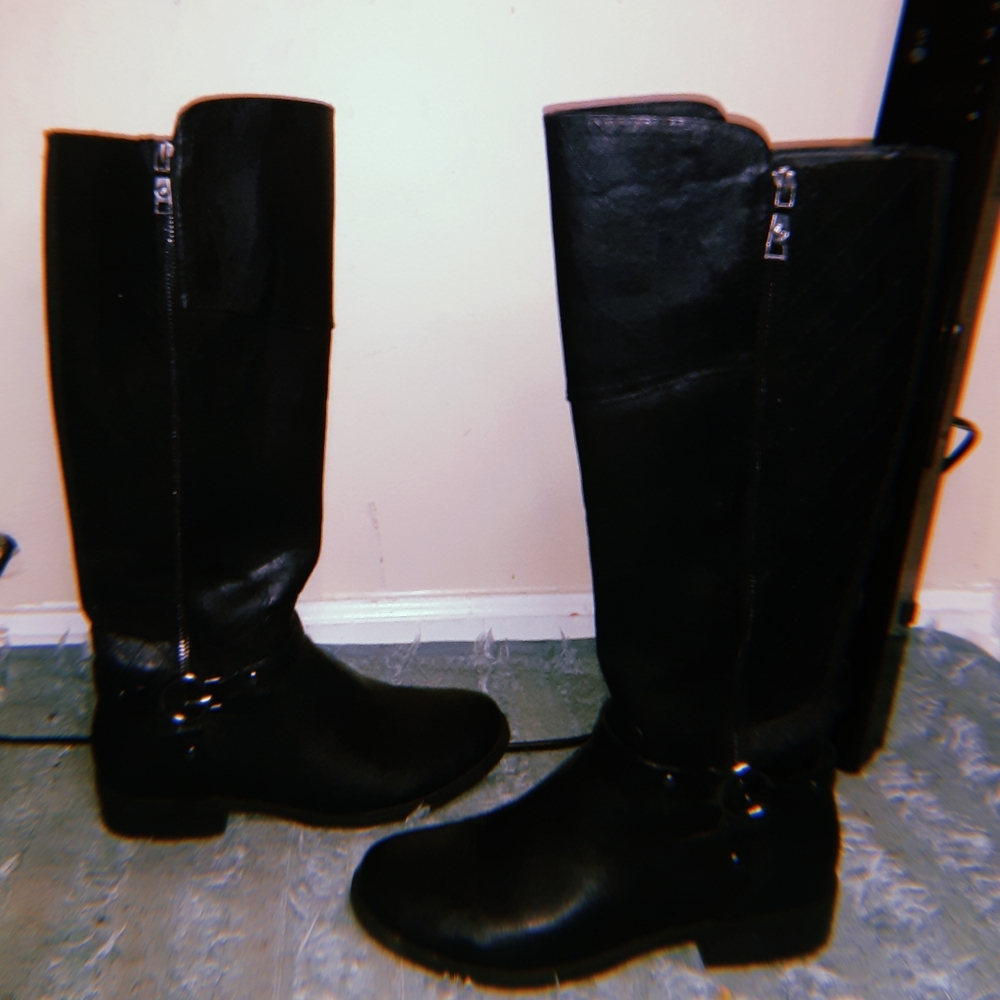 Black Boots